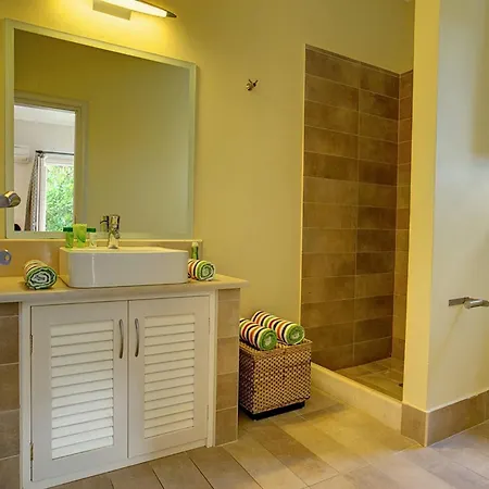 Liontzos By Kassiopi