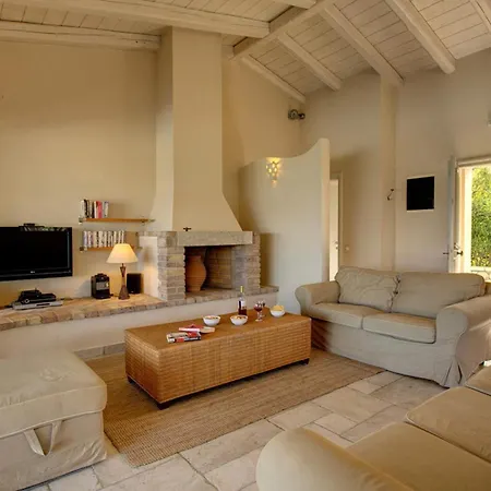 Vila Liontzos By *